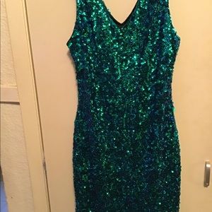 Pretty Guide  sequin dress